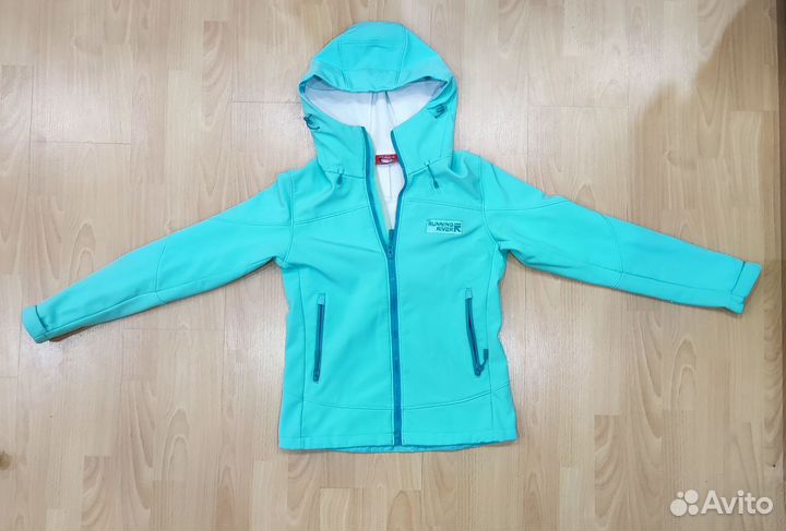 Ветровка softshell для девочки