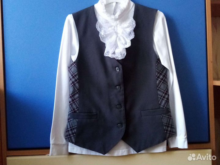 Жилет+блузка
