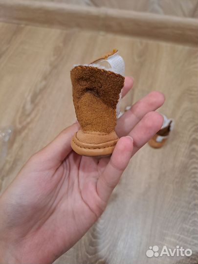 Обувь для маленьких собак