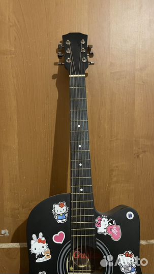 Акустическая гитара