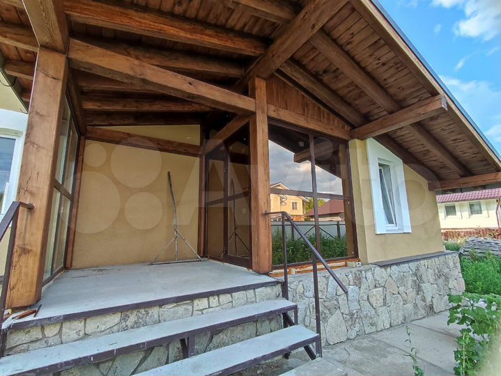 Дом 220 м² на участке 11 сот.