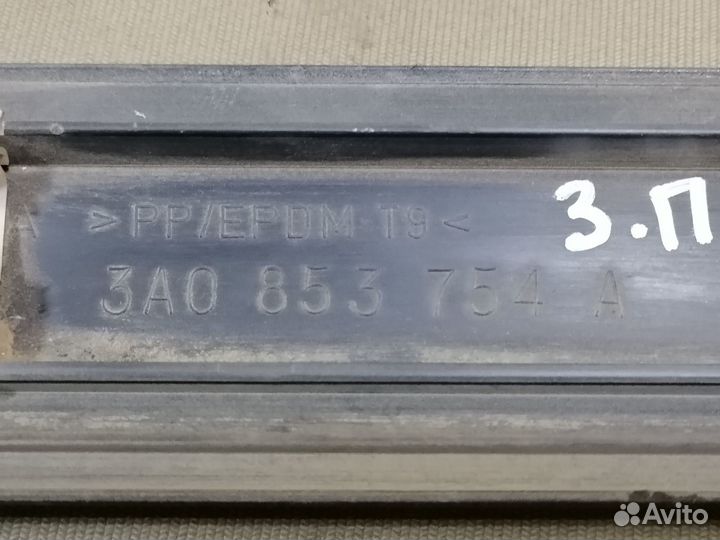 Накладка двери зад.правый VW Passat B4 1993-1997