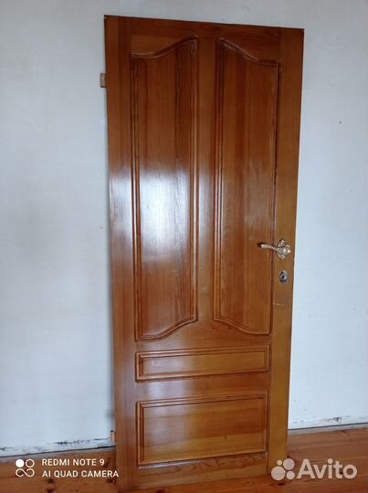 Дверь входная деревянная бу