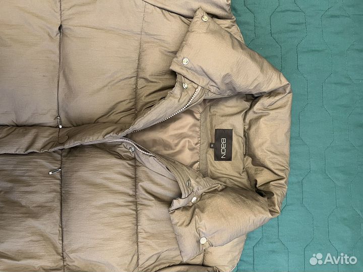 Пуховик женский 42 44