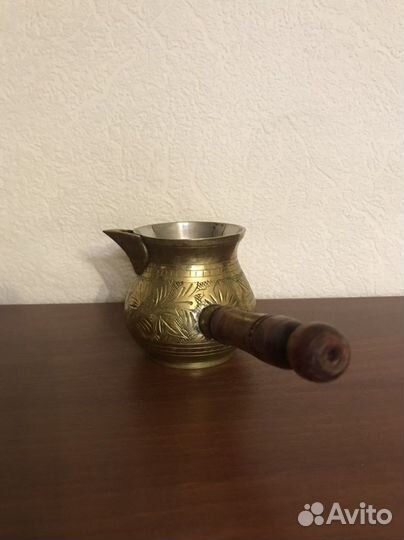 Изделия из латуни Индия