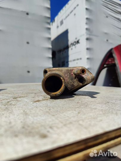 Корпус термостата opel omega b