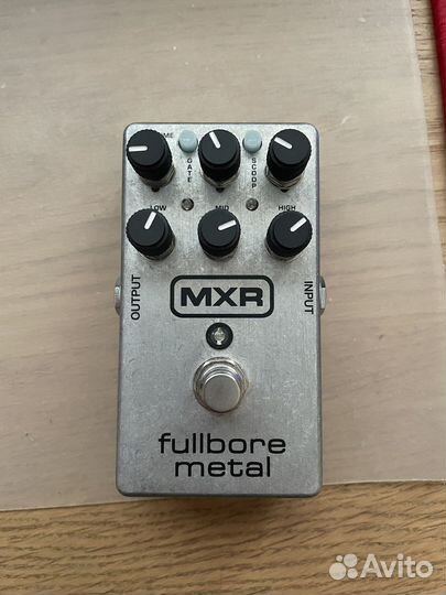 Гитарная педаль дисторшн MXR M116 Fullbore metal