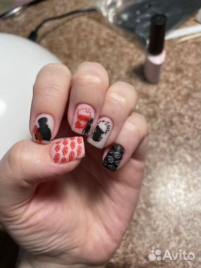 Маникюр, гель-лак, укрепление гелем у мастера