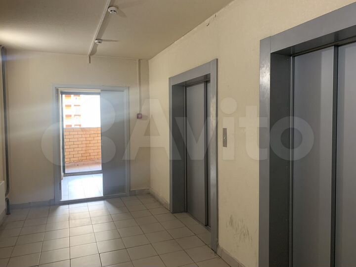 2-к. квартира, 80 м², 5/17 эт.