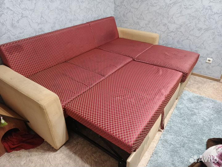 Большой угловой диван бу