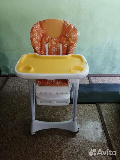 Стульчик для кормления babyton