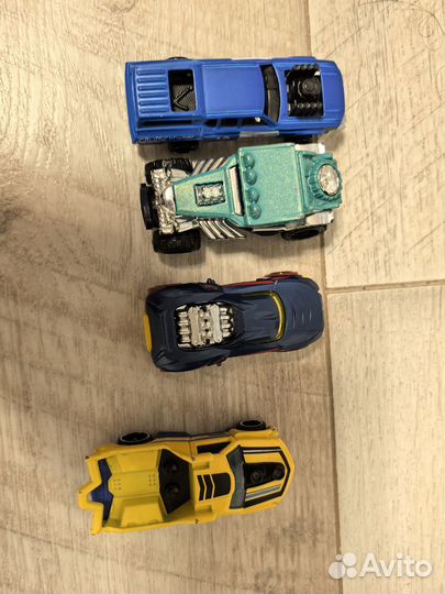 Hot wheels машинки