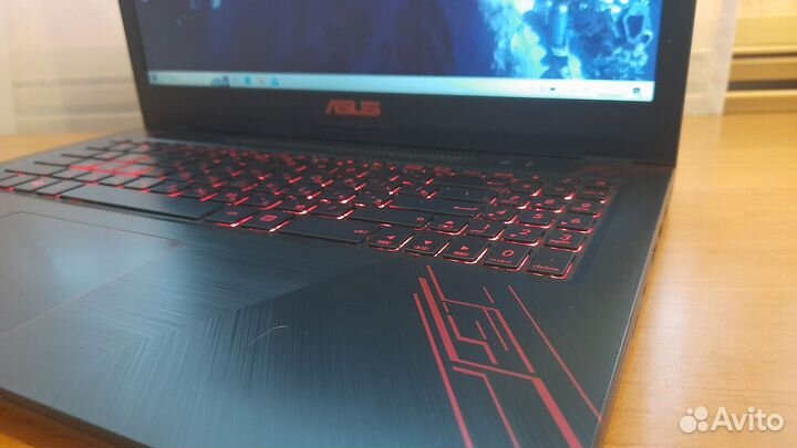 Игровой ноутбук Asus