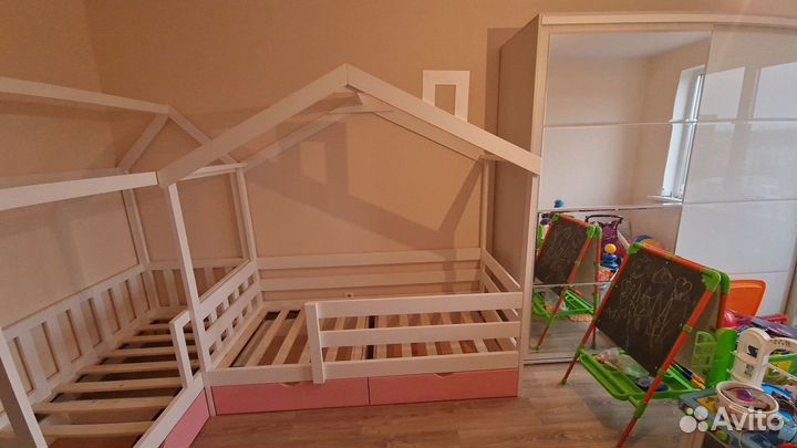 Детская кровать домик