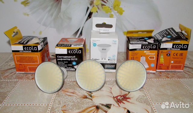 GU 10 - лампочки, патроны