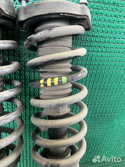 Стойки передние на мерседес w211