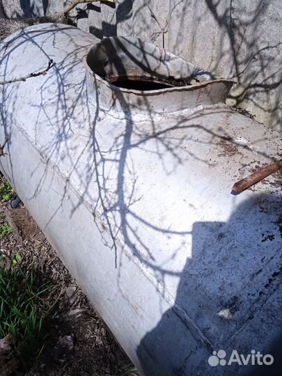 Емкость для воды бу