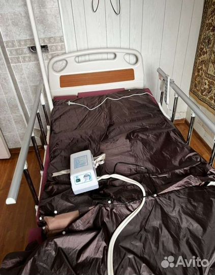 Медицинская кровать с электроприводом