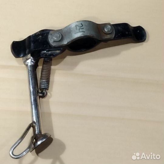 Боковая подножка Honda Tact AF 51,24