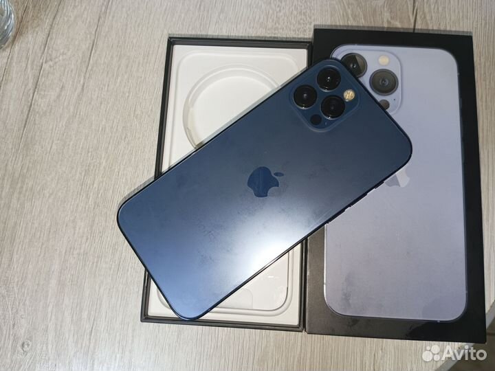 iPhone 12 Pro, 256 ГБ