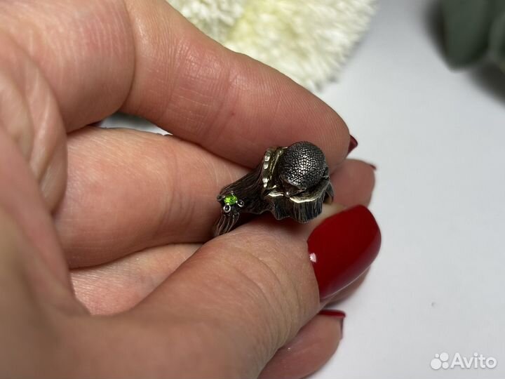 Серебряное кольцо