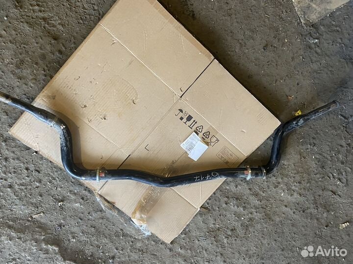 Продаю стабилизаторы зад и перед для Lexus GX470