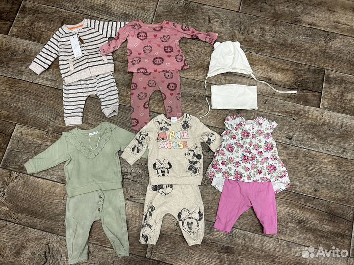 Вещи пакетом на девочку 3-9 месяцев