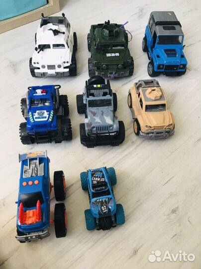 Машинки крупные