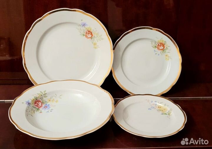 Фарфоровые Тарелки разные