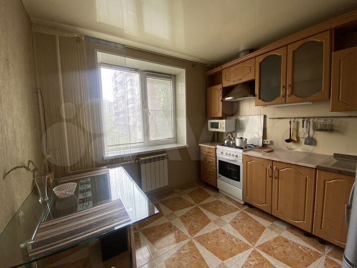 1-к. квартира, 42 м², 2/9 эт.