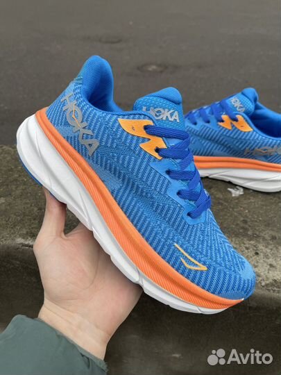 Кроссовки беговые hoka