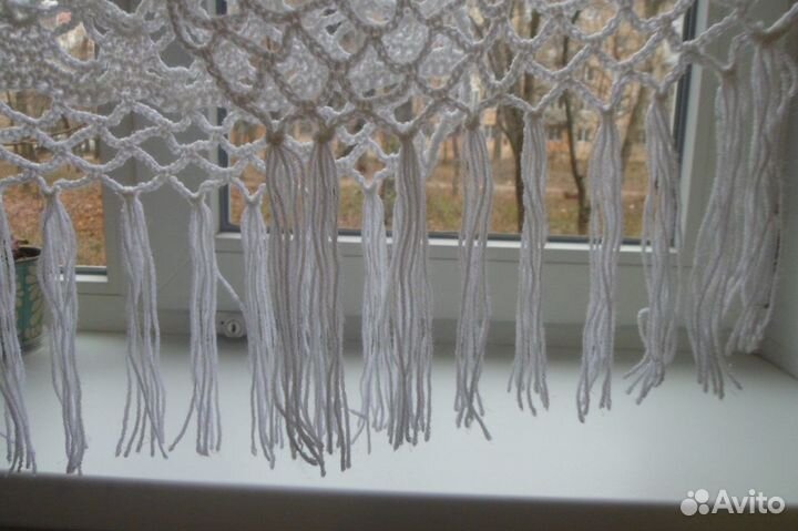 Палантин с кистями ручной работы