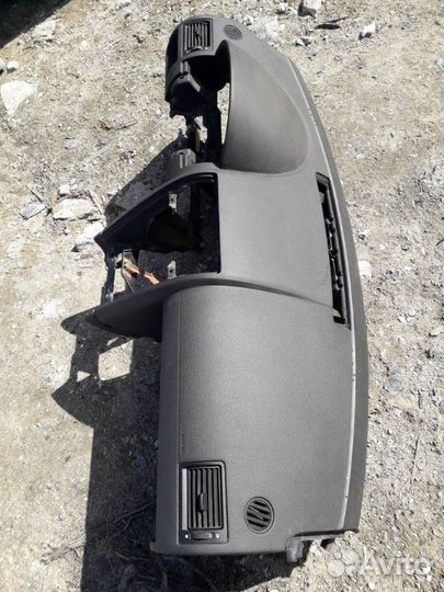 Торпедо Ford Mondeo седан 2.0 2003