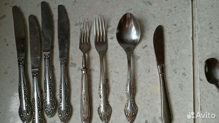 Столовые приборы