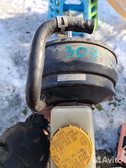 Главный тормозной цилиндр Subaru Impreza