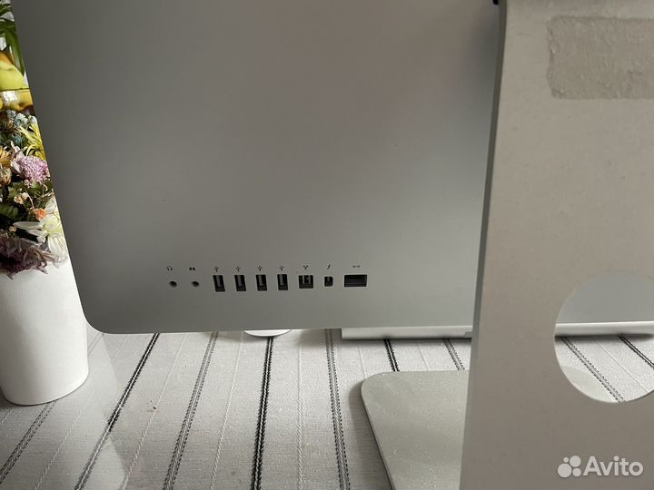 Apple iMac 2011 21,5