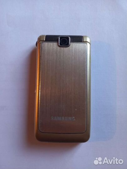 Телефон Samsung