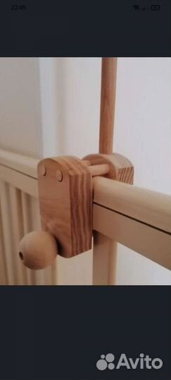 Стойка для мобиля