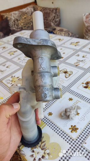 Главный тормозной цилиндр Lancer X