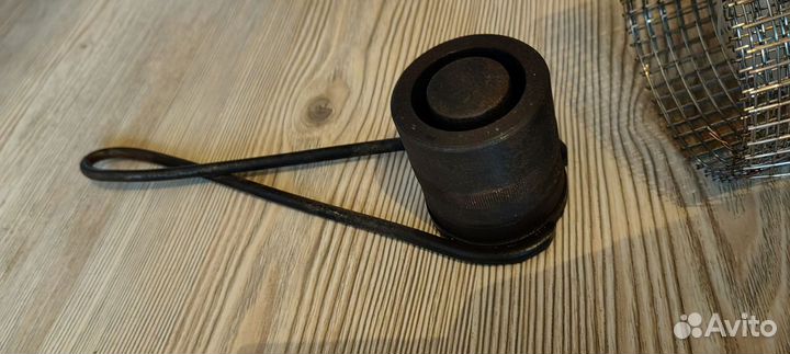 Сетка для кормушек и самодельная форма