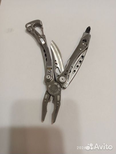 Мультитул leatherman skeletool