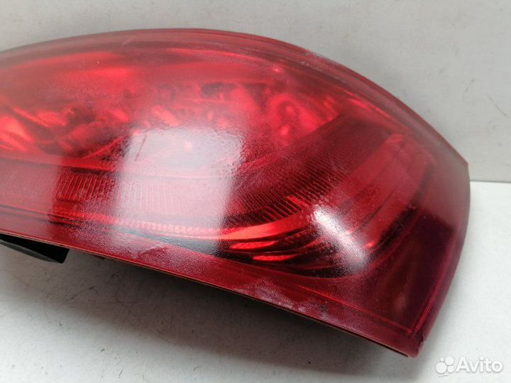Фонарь задний задний правый Audi Q7 2012