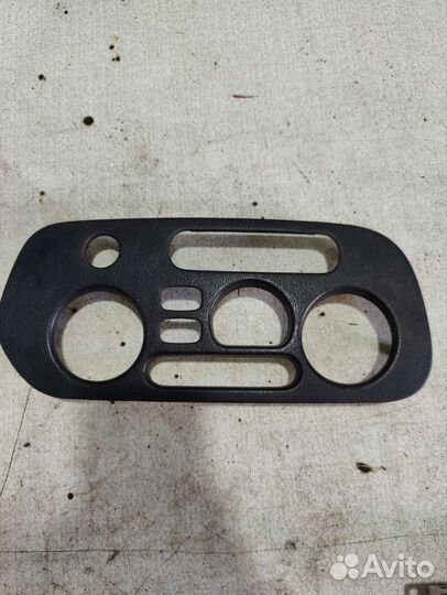 Накладка консоли mitsubishi lancer 7