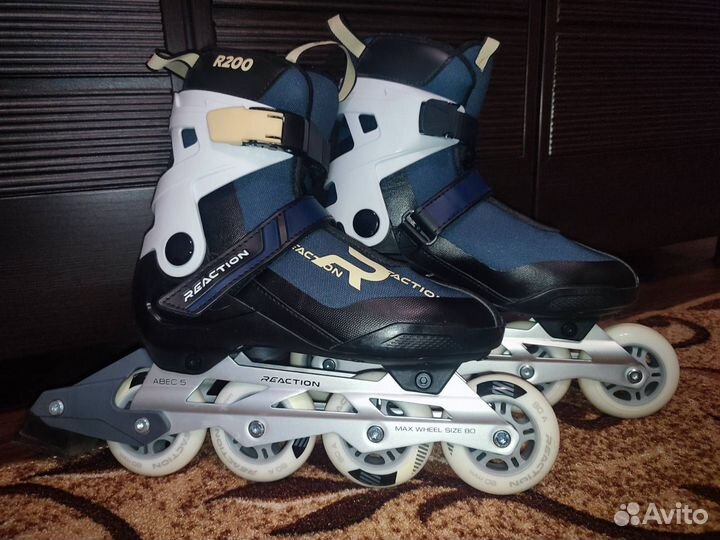 Роликовые коньки