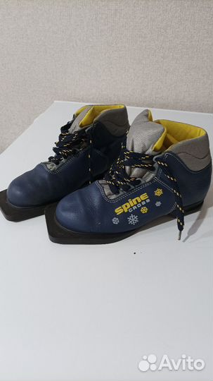 Коньки хоккейные