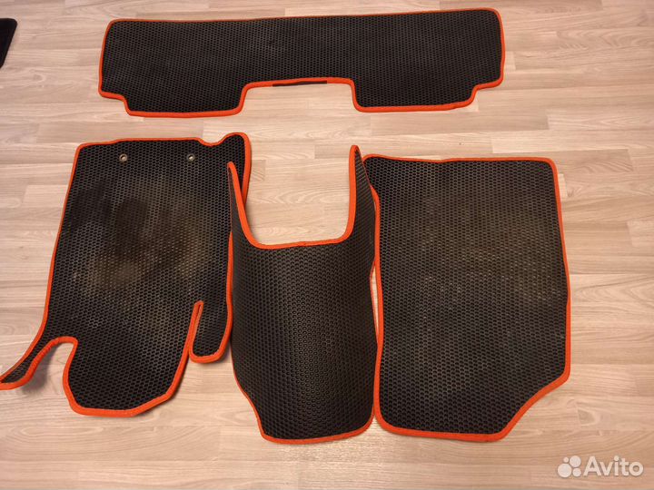 Автомобильные коврики ева тойота виш