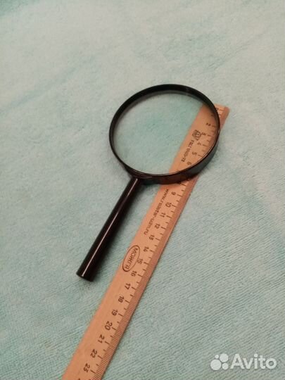 Увеличительное стекло