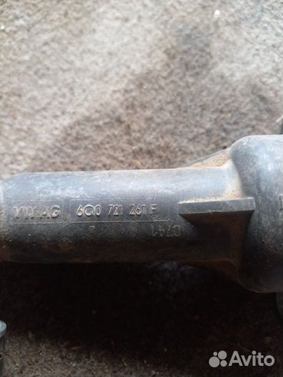 Главный цилиндр сцепления Volkswagen Polo