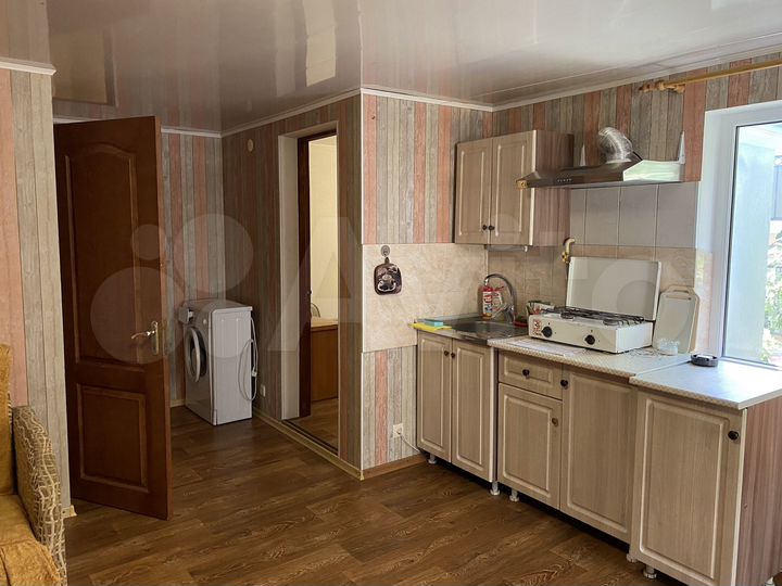 2-к. квартира, 57 м², 2/2 эт.