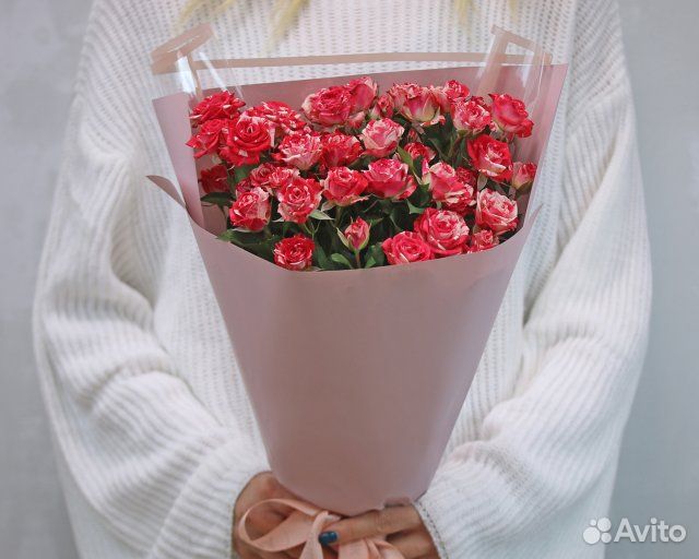 Букет из 5 высоких кустовых роз (Кения) 60-70 см